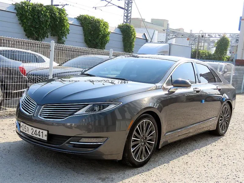 Lincoln Mkz