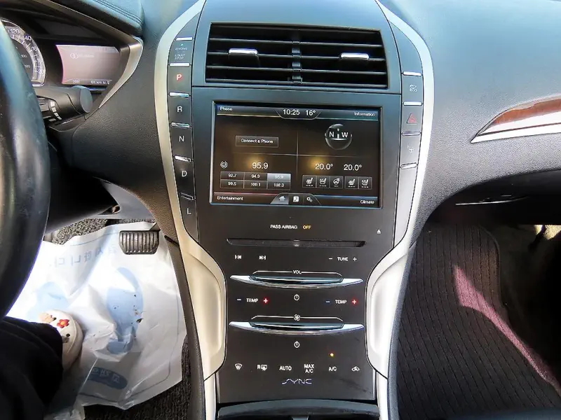 Lincoln Mkz