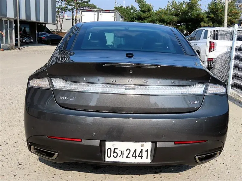 Lincoln Mkz