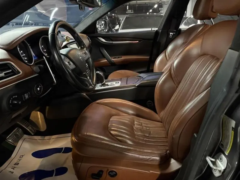 Maserati Ghibli