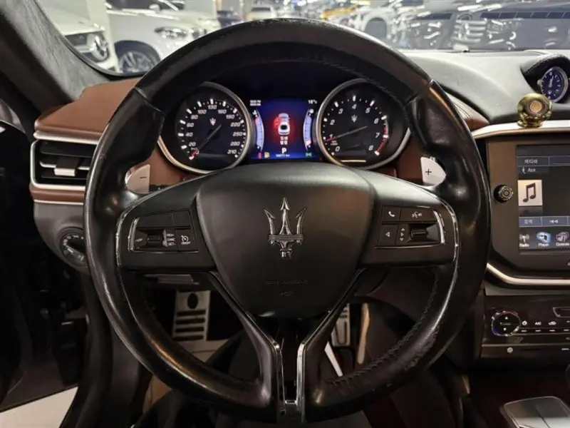 Maserati Ghibli