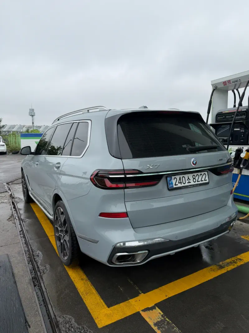 BMW X7