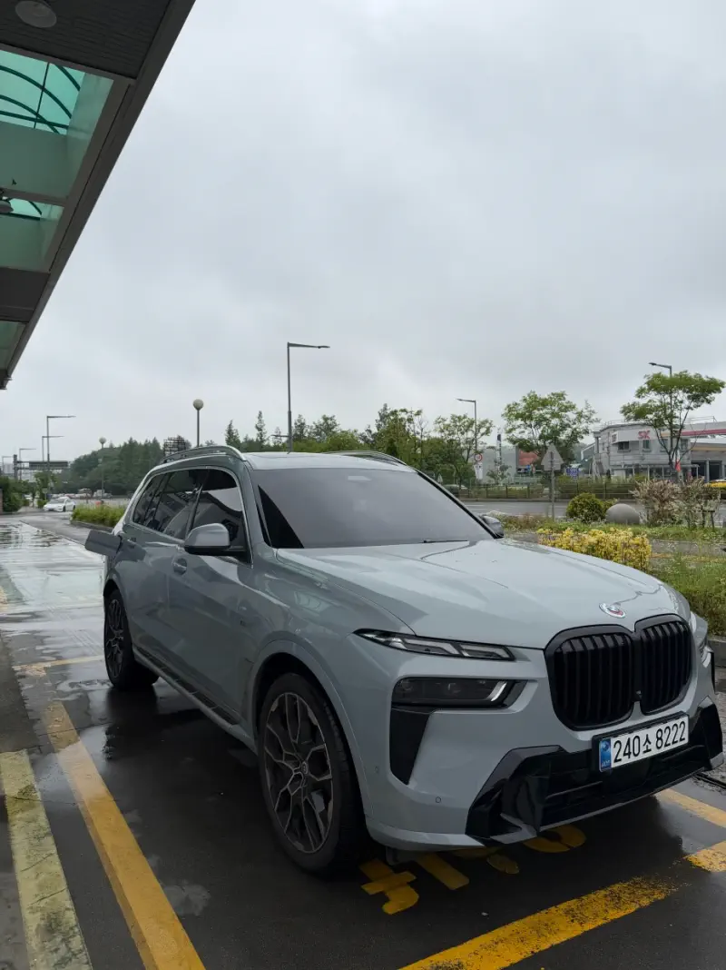 BMW X7