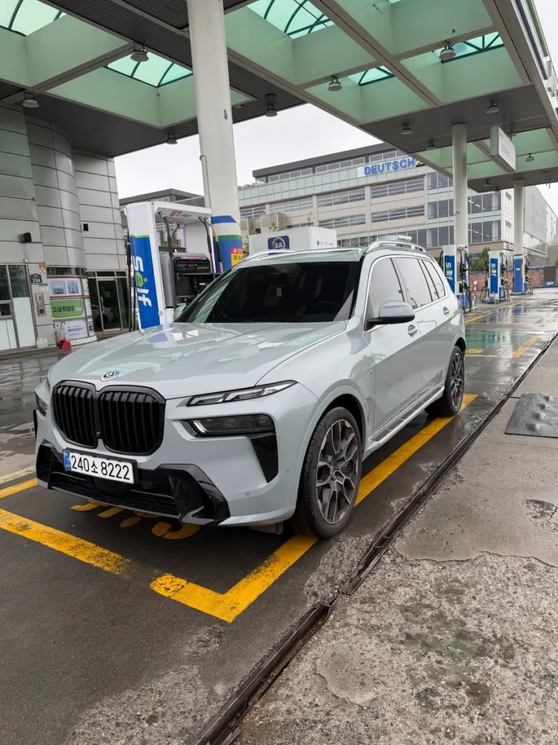 BMW X7