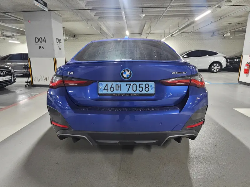BMW i4