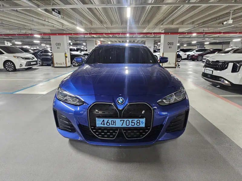 BMW i4