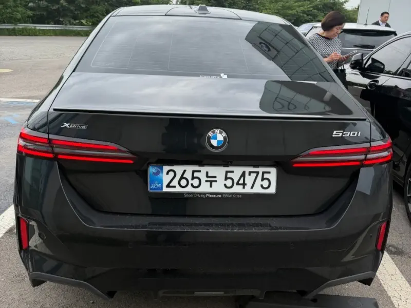 BMW 5-Series