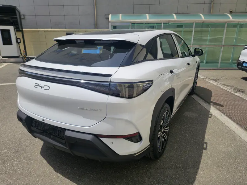 BYD Sealion 7