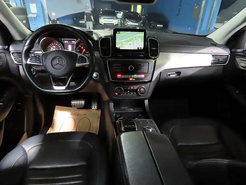 Mercedes-Benz GLE-Class