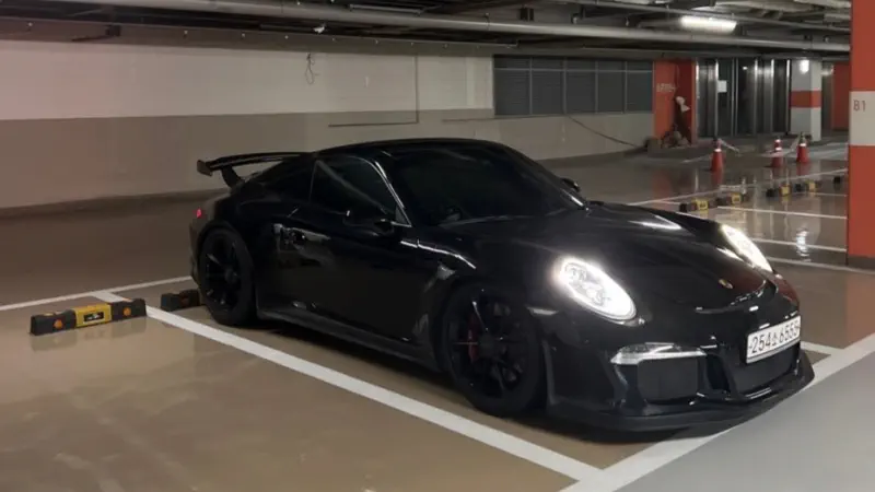 Porsche 911