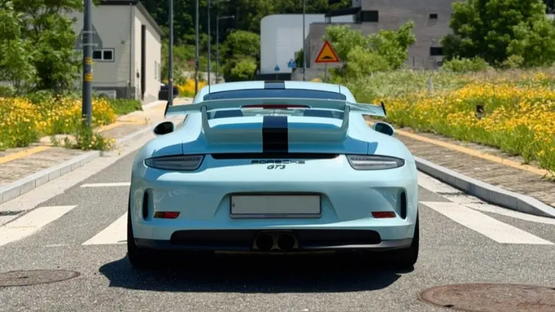 Porsche 911