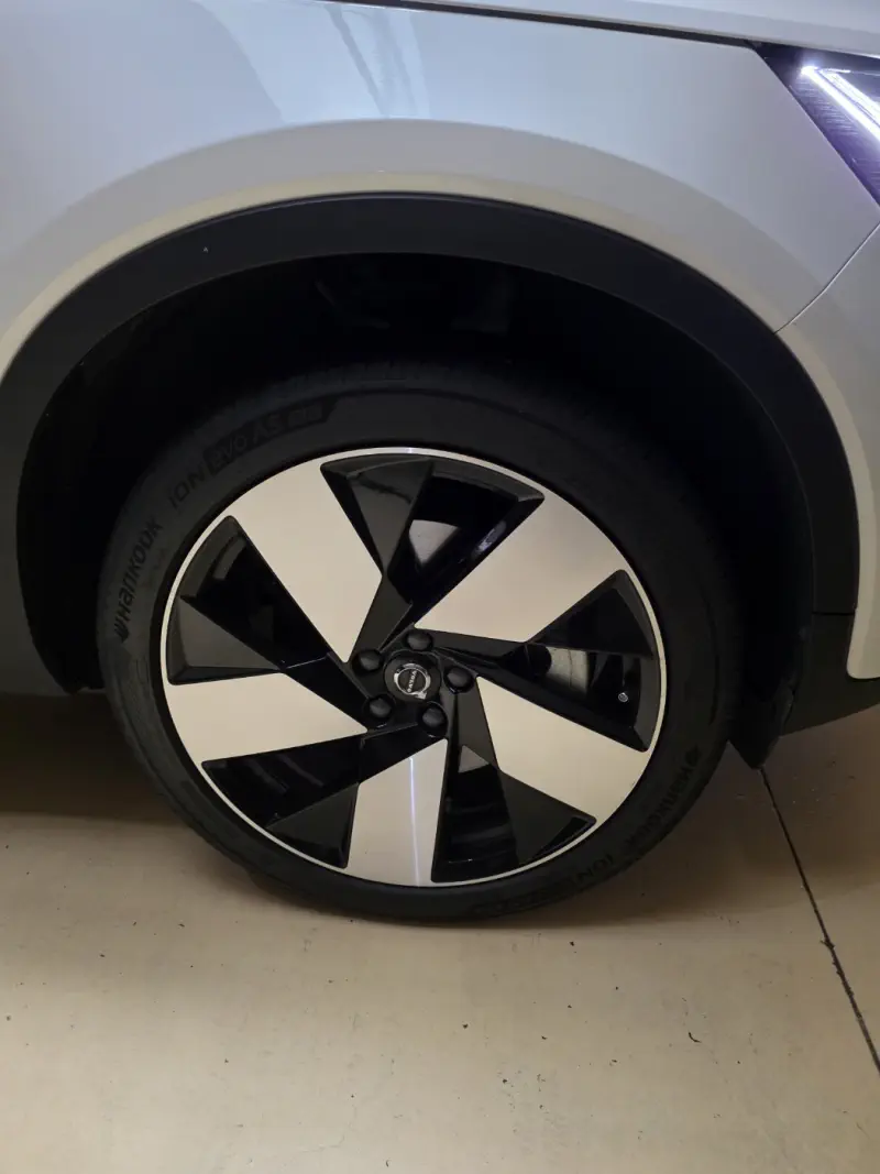 Volvo C40
