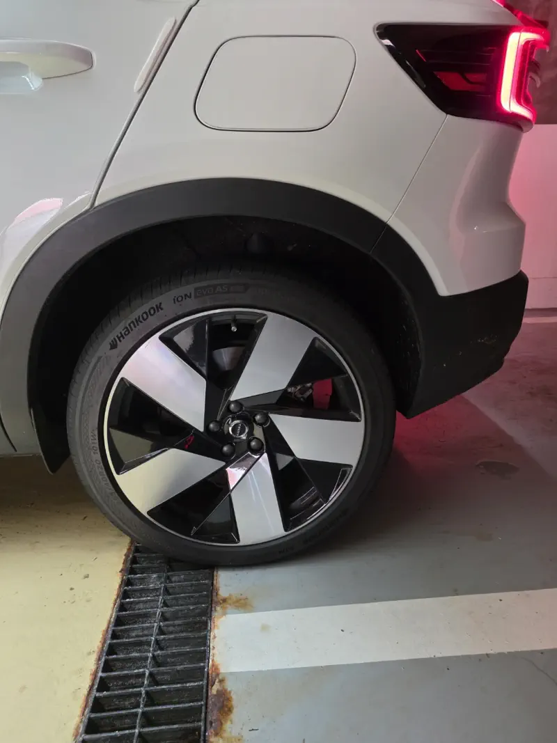 Volvo C40