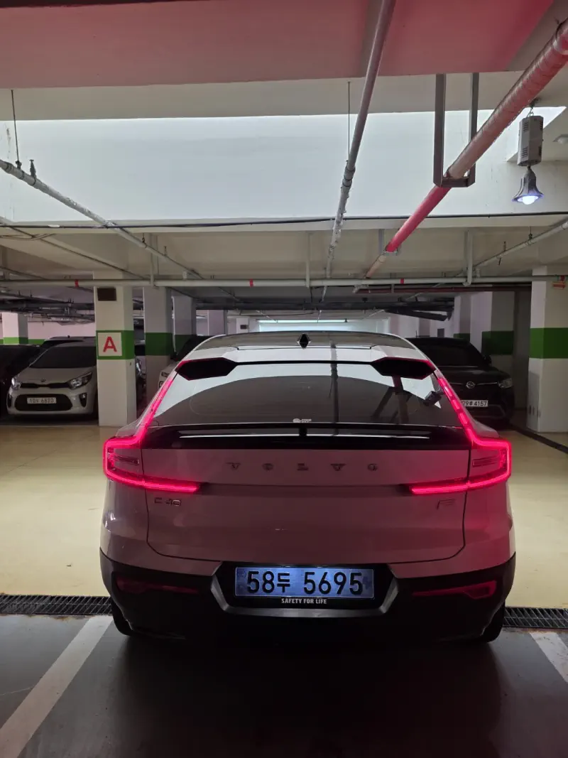 Volvo C40