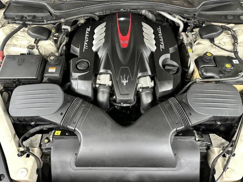 Maserati Quattroporte