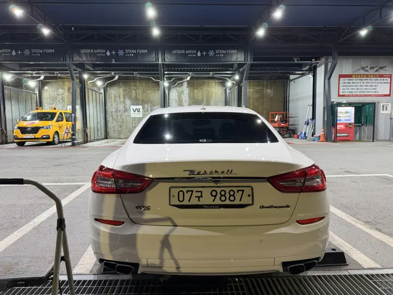 Maserati Quattroporte