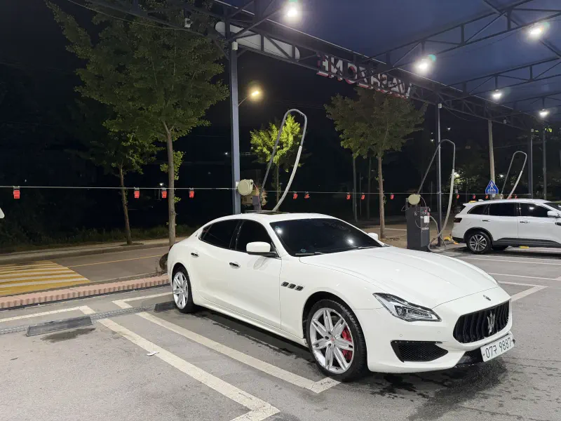 Maserati Quattroporte