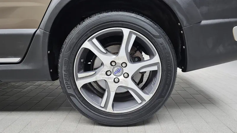 Volvo XC70