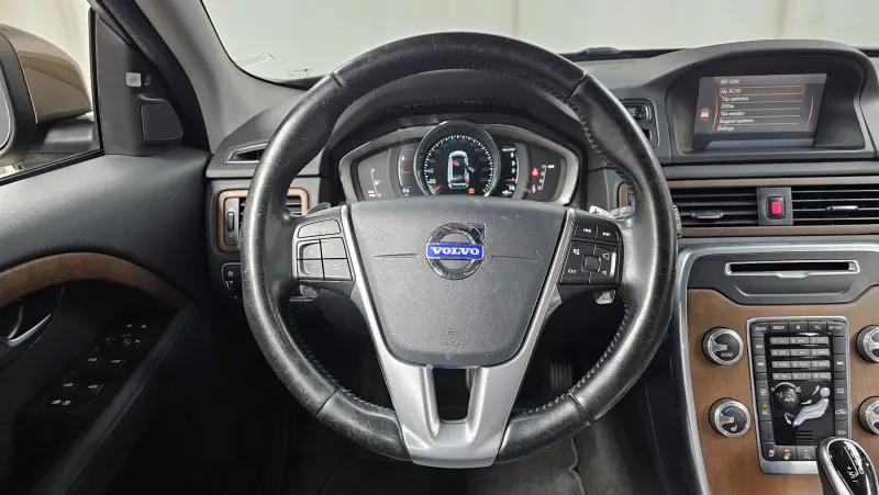 Volvo XC70