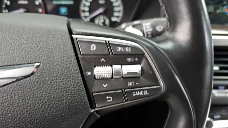 Genesis EQ900