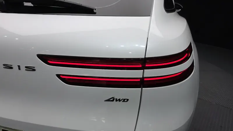 Genesis GV70