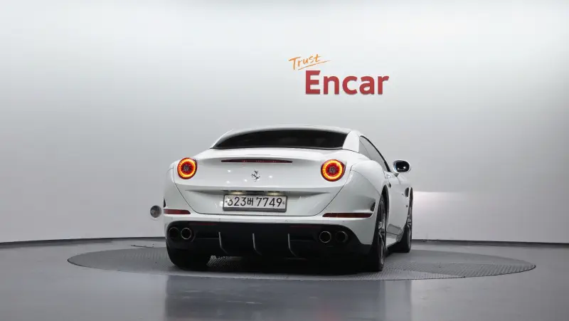 Ferrari California