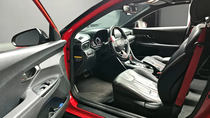 Hyundai Veloster