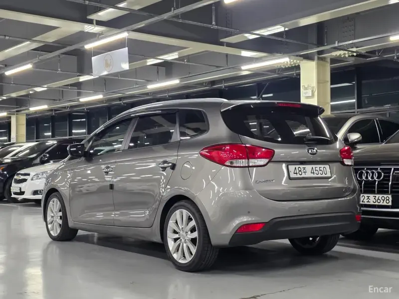 Kia Carens