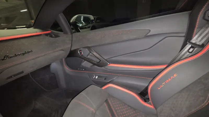 Lamborghini Aventador