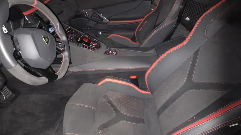 Lamborghini Aventador