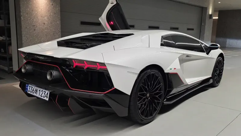 Lamborghini Aventador