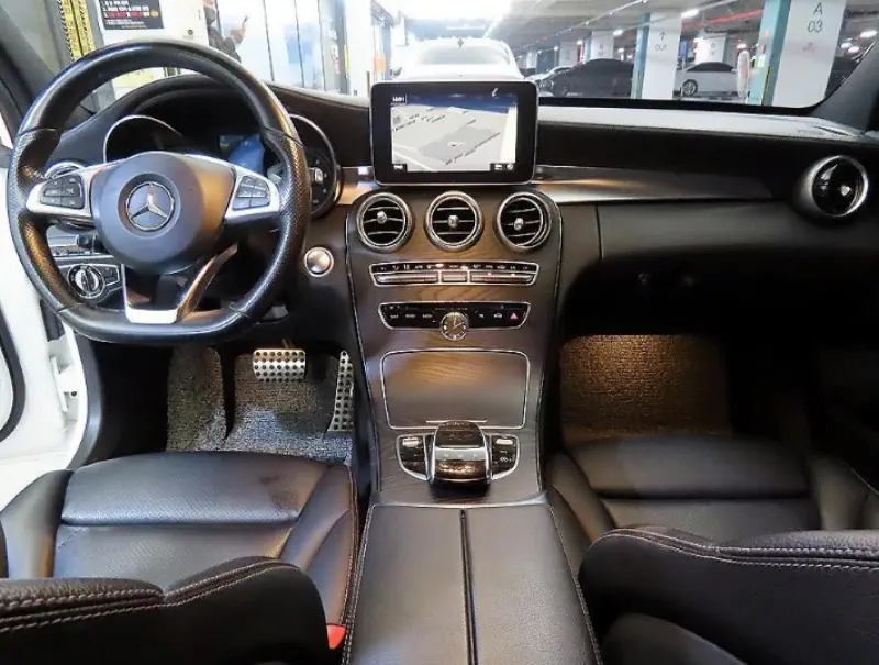 Mercedes-Benz C-Class