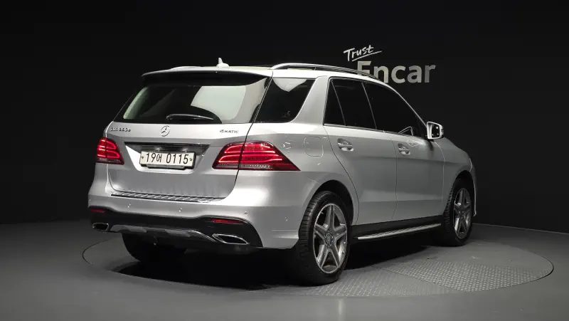 Mercedes-Benz GLE-Class