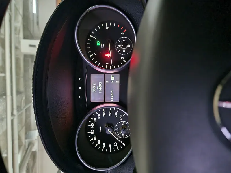 Mercedes-Benz M-class