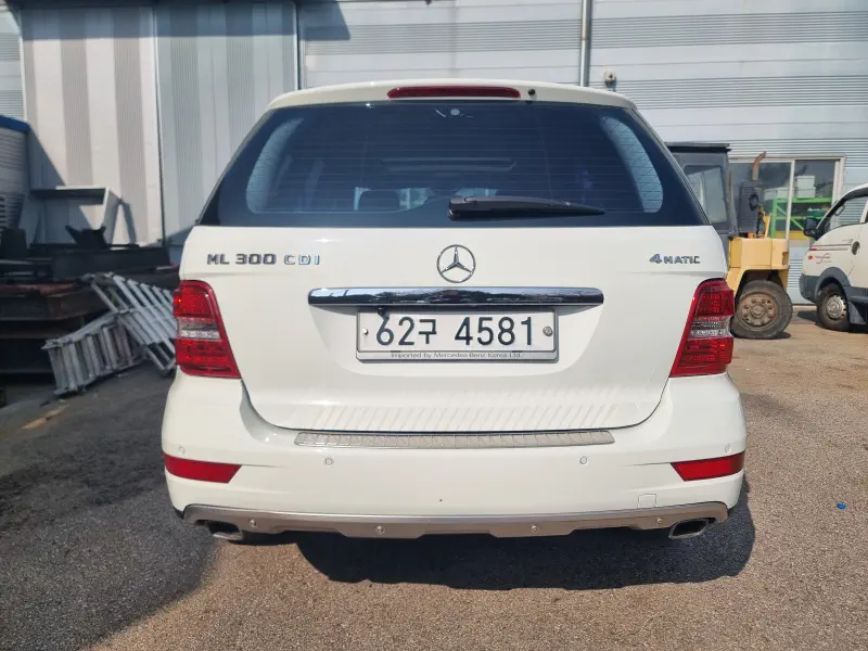 Mercedes-Benz M-class
