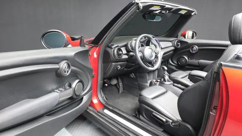 MINI Cabrio