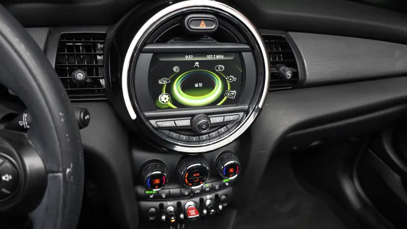 MINI Cabrio