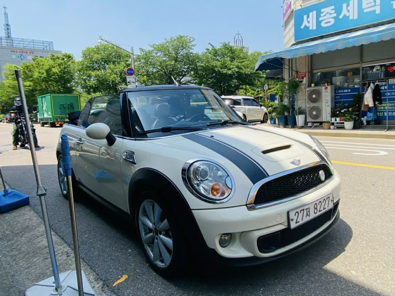 MINI Cabrio