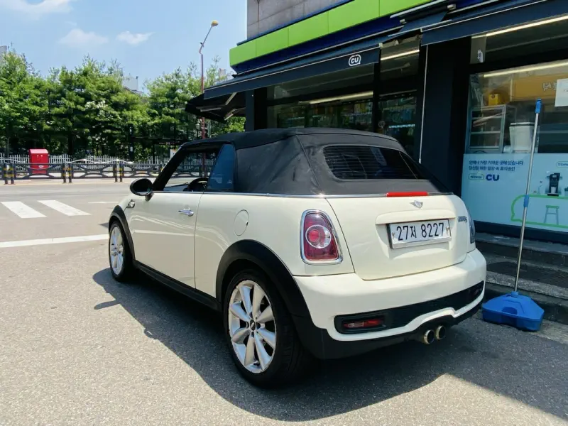 MINI Cabrio