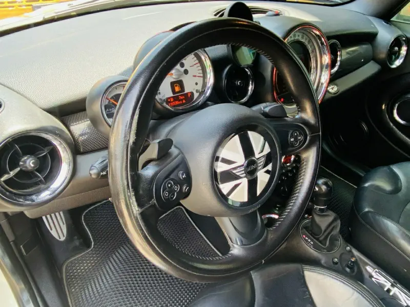 MINI Cabrio