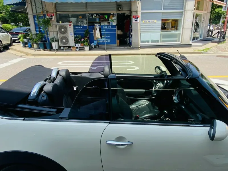 MINI Cabrio