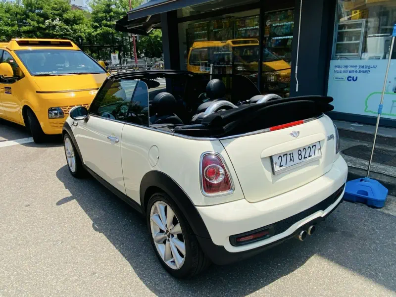 MINI Cabrio