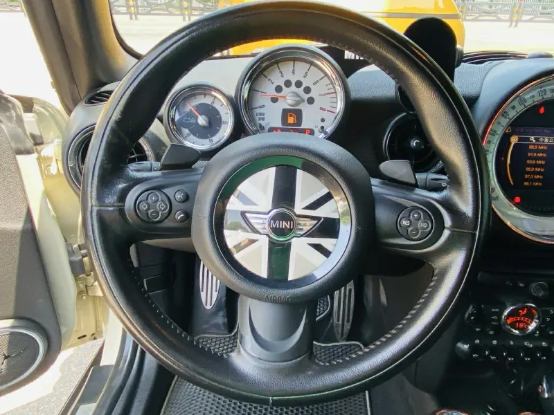 MINI Cabrio