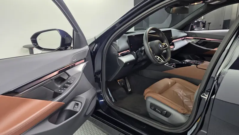 BMW i5