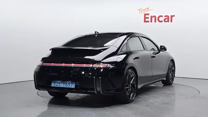 Hyundai Ioniq 6