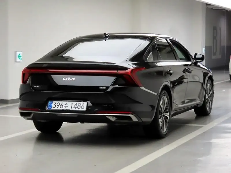 Kia K8