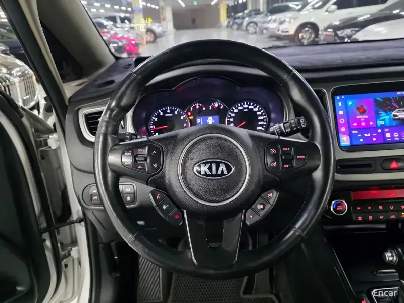 Kia Carens