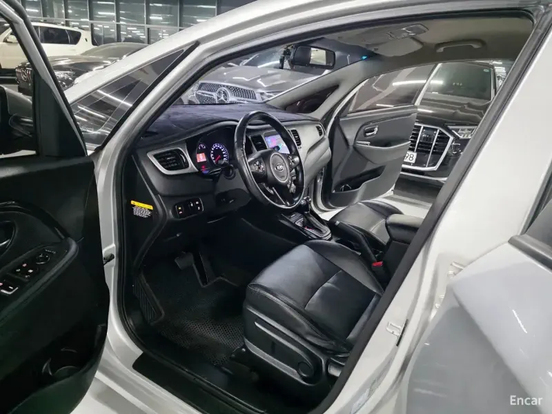 Kia Carens