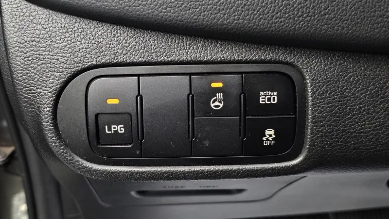 Kia Carens