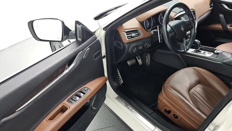 Maserati Ghibli